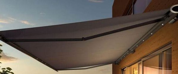 The Essential Guide to Commercial Awnings & Shop Front Awnings: Making Your Business More Attractive